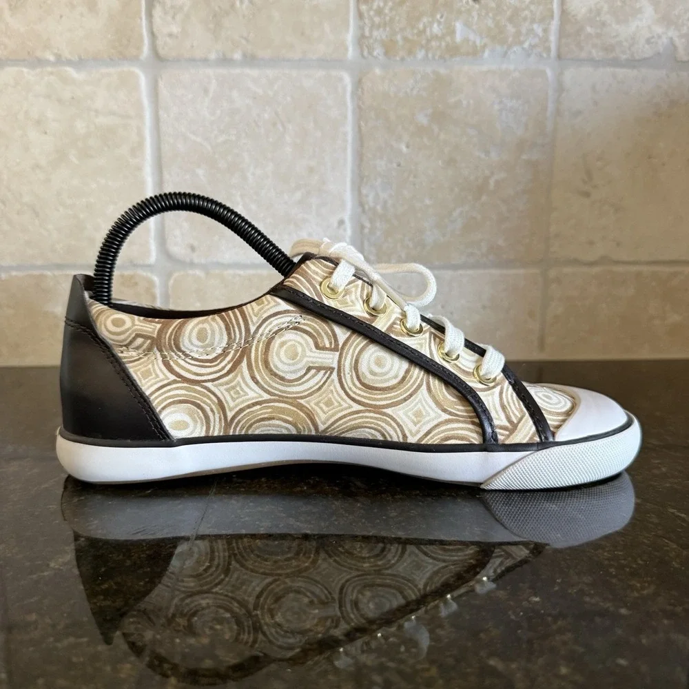 Women's Coach Barrett Laceup Canvas‎ Sneakers/Shoes Size 7.5 B Tan/brown